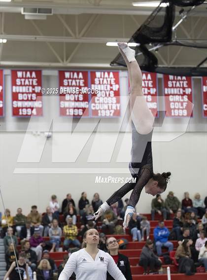 Thumbnail 1 in WIAA Classic 8 Conference (Bars) photogallery.