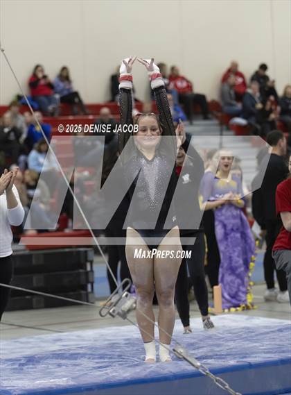 Thumbnail 2 in WIAA Classic 8 Conference (Bars) photogallery.