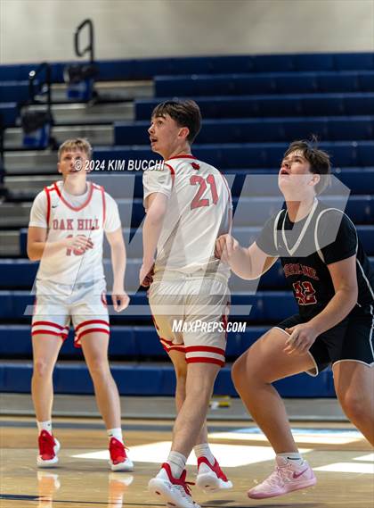 Thumbnail 1 in Oak Hill vs Hurricane (Little General/ C. Adam Toney Showcase) photogallery.
