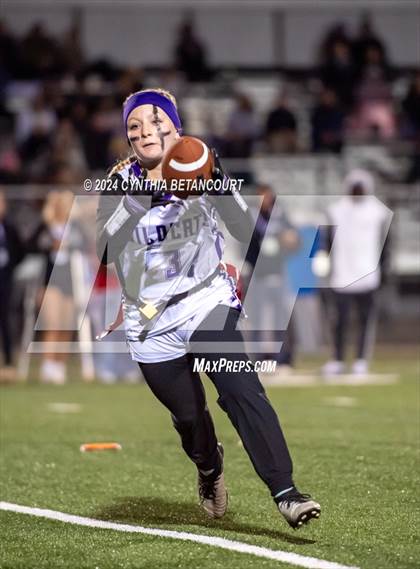 Thumbnail 3 in Mountain Vista vs Arvada West (CHSAA 5A Final) photogallery.