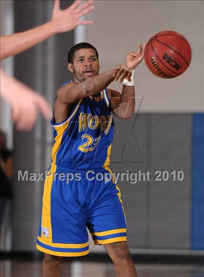Thumbnail 3 in Wood vs. Davis (Les Curry Invitational) photogallery.