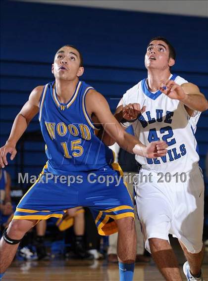 Thumbnail 2 in Wood vs. Davis (Les Curry Invitational) photogallery.