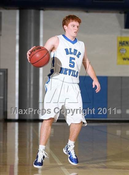 Thumbnail 3 in Wood vs. Davis (Les Curry Invitational) photogallery.