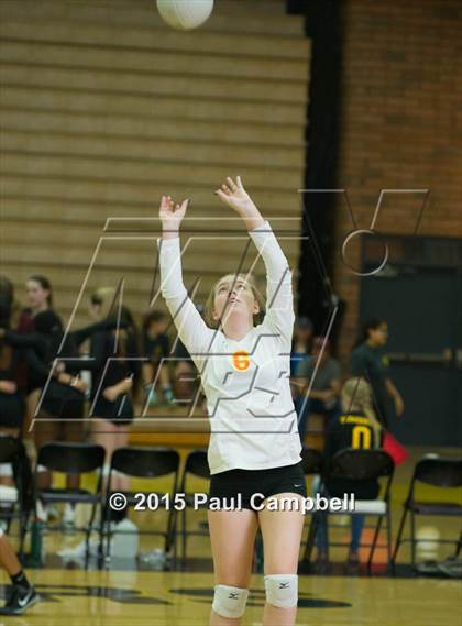 Thumbnail 2 in Corona del Sol vs Basha (Gilbert Invitational) photogallery.