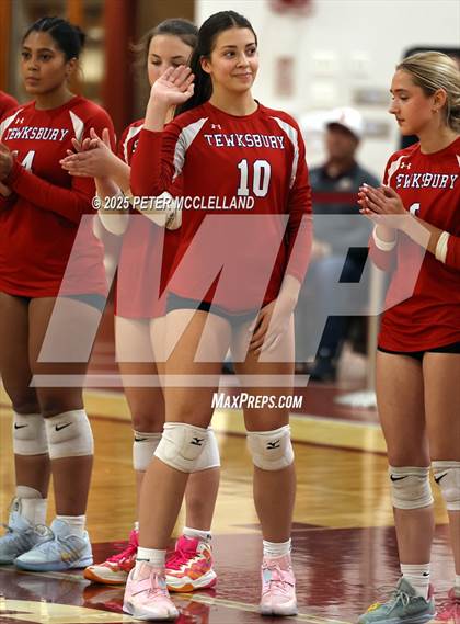 Thumbnail 2 in Tewksbury Memorial vs Newburyport (MIAA Division 3 Round 32) photogallery.