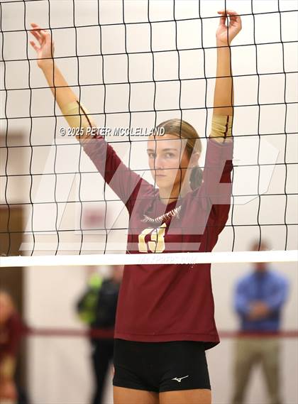 Thumbnail 1 in Tewksbury Memorial vs Newburyport (MIAA Division 3 Round 32) photogallery.