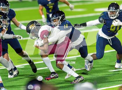 Thumbnail 1 in Lake Creek vs. Rouse (UIL 5A D2 Region III Area Playoff) photogallery.