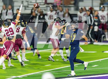 Thumbnail 2 in Lake Creek vs. Rouse (UIL 5A D2 Region III Area Playoff) photogallery.