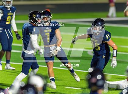 Thumbnail 1 in Lake Creek vs. Rouse (UIL 5A D2 Region III Area Playoff) photogallery.