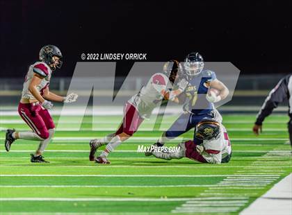 Thumbnail 1 in Lake Creek vs. Rouse (UIL 5A D2 Region III Area Playoff) photogallery.