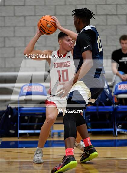 Thumbnail 3 in North Broward Prep vs Clearwater (Sunbash Tournament) photogallery.
