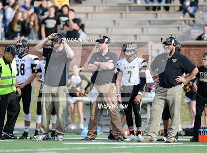 Thumbnail 2 in Mound City/Craig vs. Worth County/Northeast Nodaway (MSHSAA Show-Me Bowl 8 Man) photogallery.