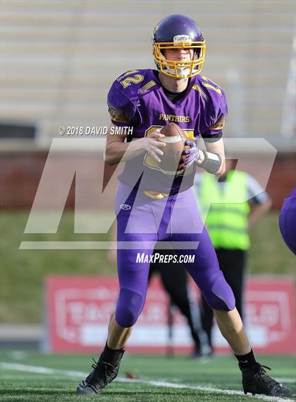 Thumbnail 1 in Mound City/Craig vs. Worth County/Northeast Nodaway (MSHSAA Show-Me Bowl 8 Man) photogallery.
