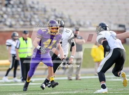 Thumbnail 3 in Mound City/Craig vs. Worth County/Northeast Nodaway (MSHSAA Show-Me Bowl 8 Man) photogallery.