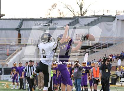 Thumbnail 3 in Mound City/Craig vs. Worth County/Northeast Nodaway (MSHSAA Show-Me Bowl 8 Man) photogallery.