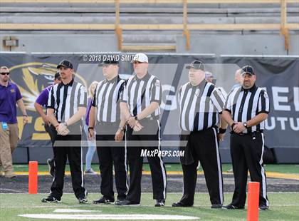 Thumbnail 3 in Mound City/Craig vs. Worth County/Northeast Nodaway (MSHSAA Show-Me Bowl 8 Man) photogallery.