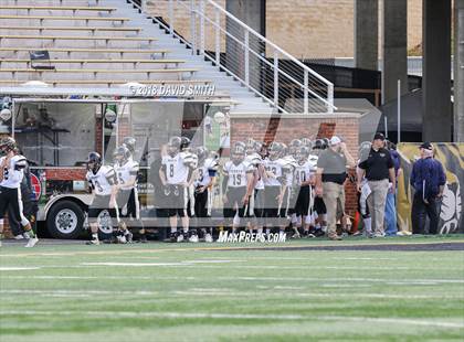 Thumbnail 2 in Mound City/Craig vs. Worth County/Northeast Nodaway (MSHSAA Show-Me Bowl 8 Man) photogallery.