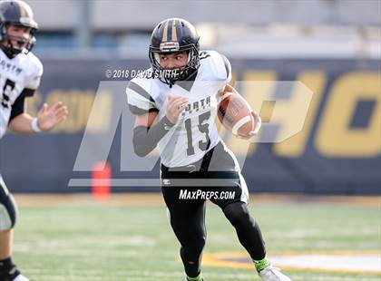 Thumbnail 3 in Mound City/Craig vs. Worth County/Northeast Nodaway (MSHSAA Show-Me Bowl 8 Man) photogallery.