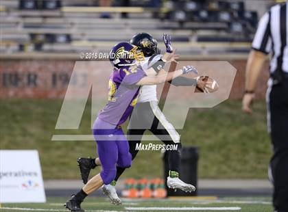 Thumbnail 2 in Mound City/Craig vs. Worth County/Northeast Nodaway (MSHSAA Show-Me Bowl 8 Man) photogallery.