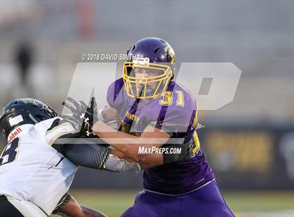 Thumbnail 2 in Mound City/Craig vs. Worth County/Northeast Nodaway (MSHSAA Show-Me Bowl 8 Man) photogallery.