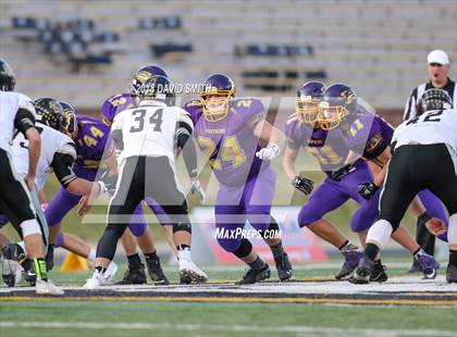Thumbnail 1 in Mound City/Craig vs. Worth County/Northeast Nodaway (MSHSAA Show-Me Bowl 8 Man) photogallery.