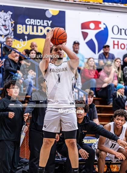 Thumbnail 3 in Salesian College Preparatory vs San Ramon Valley (Gridley Invitational) photogallery.
