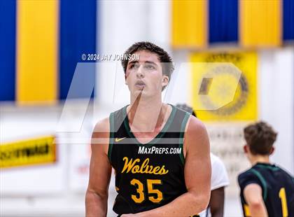 Thumbnail 2 in Salesian College Preparatory vs San Ramon Valley (Gridley Invitational) photogallery.