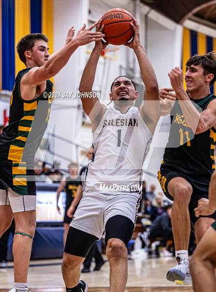 Thumbnail 1 in Salesian College Preparatory vs San Ramon Valley (Gridley Invitational) photogallery.