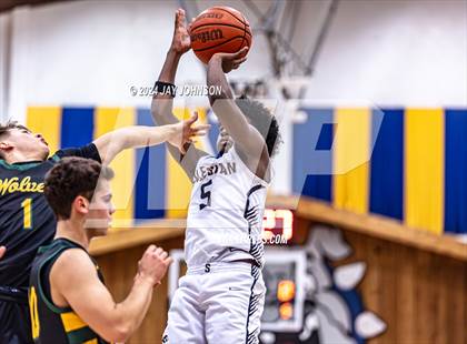 Thumbnail 2 in Salesian College Preparatory vs San Ramon Valley (Gridley Invitational) photogallery.