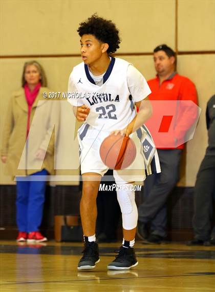 Thumbnail 3 in Harvard-Westlake vs. Loyola photogallery.