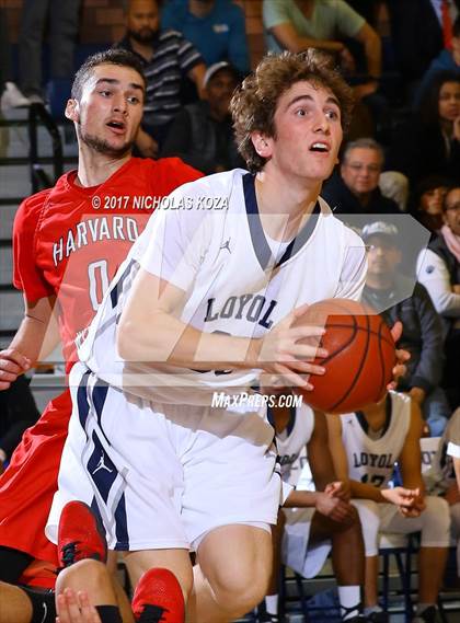 Thumbnail 1 in Harvard-Westlake vs. Loyola photogallery.