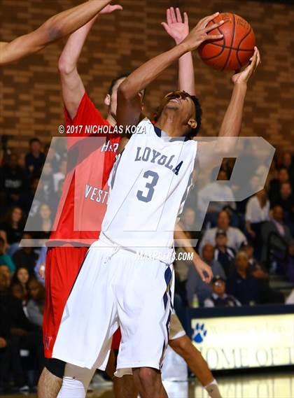 Thumbnail 1 in Harvard-Westlake vs. Loyola photogallery.