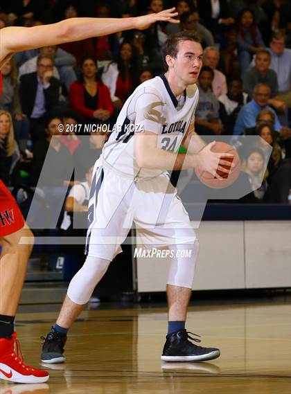 Thumbnail 1 in Harvard-Westlake vs. Loyola photogallery.