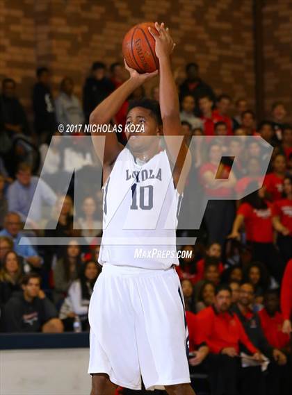 Thumbnail 3 in Harvard-Westlake vs. Loyola photogallery.