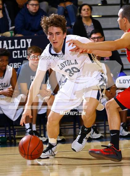 Thumbnail 2 in Harvard-Westlake vs. Loyola photogallery.