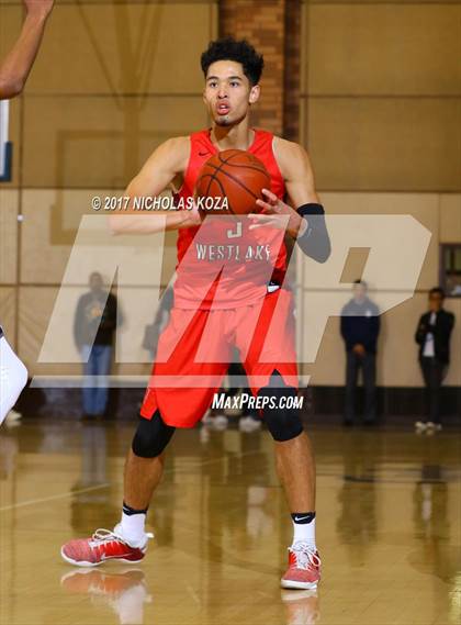 Thumbnail 1 in Harvard-Westlake vs. Loyola photogallery.