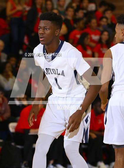 Thumbnail 1 in Harvard-Westlake vs. Loyola photogallery.