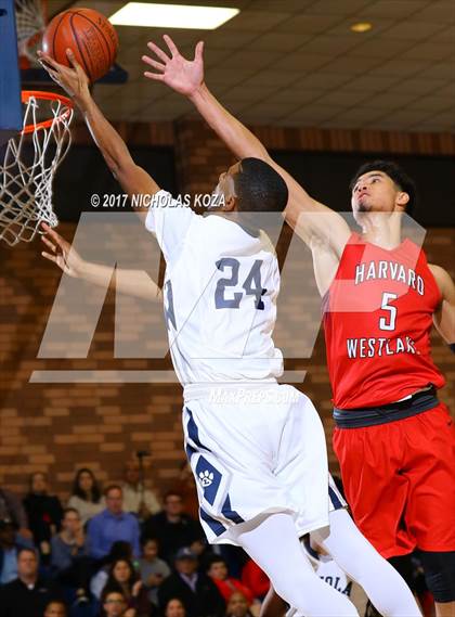 Thumbnail 3 in Harvard-Westlake vs. Loyola photogallery.