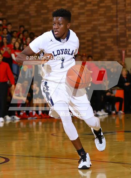 Thumbnail 2 in Harvard-Westlake vs. Loyola photogallery.