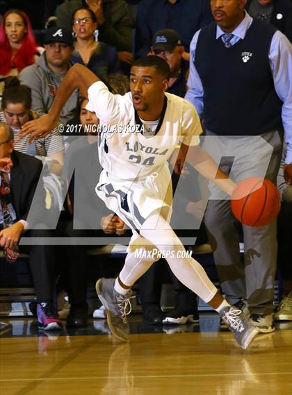 Thumbnail 1 in Harvard-Westlake vs. Loyola photogallery.
