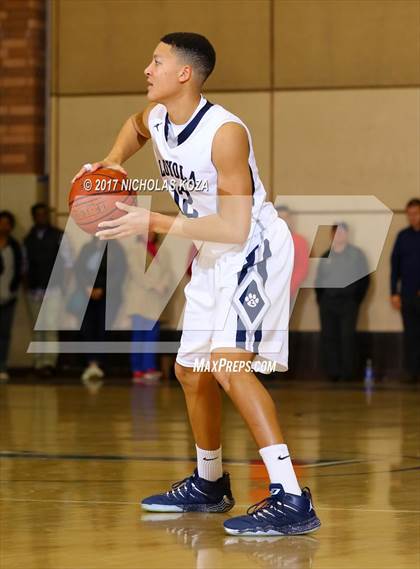 Thumbnail 3 in Harvard-Westlake vs. Loyola photogallery.