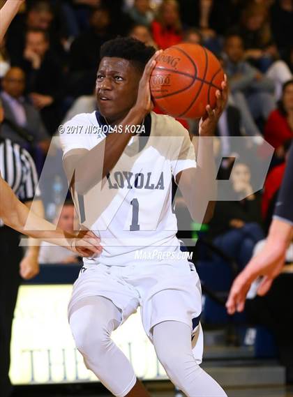 Thumbnail 3 in Harvard-Westlake vs. Loyola photogallery.