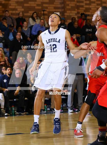 Thumbnail 3 in Harvard-Westlake vs. Loyola photogallery.