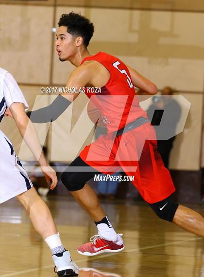 Thumbnail 2 in Harvard-Westlake vs. Loyola photogallery.