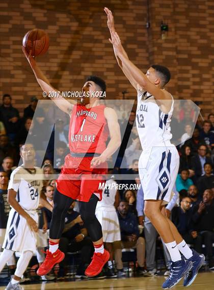 Thumbnail 2 in Harvard-Westlake vs. Loyola photogallery.