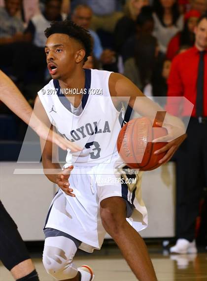 Thumbnail 1 in Harvard-Westlake vs. Loyola photogallery.