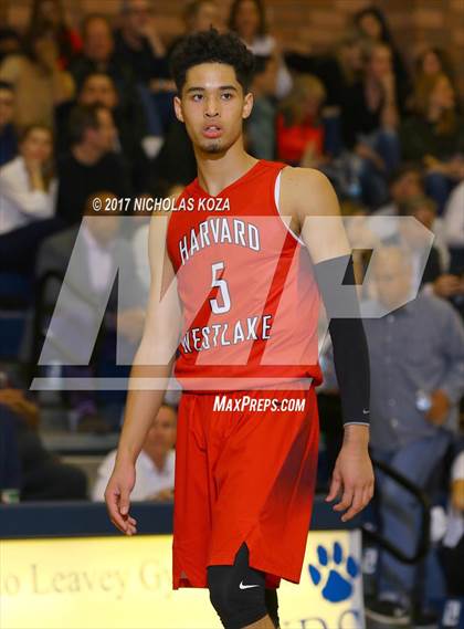 Thumbnail 3 in Harvard-Westlake vs. Loyola photogallery.