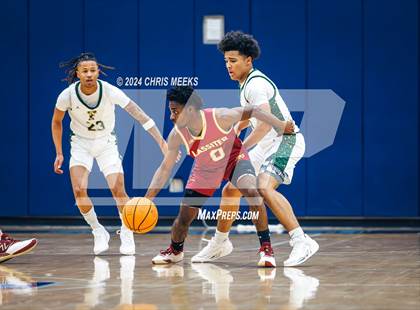 Thumbnail 2 in Lassiter vs Forest (Hounds Holiday Hoop Classic) photogallery.