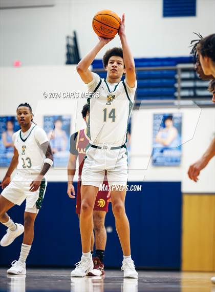 Thumbnail 3 in Lassiter vs Forest (Hounds Holiday Hoop Classic) photogallery.