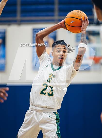 Thumbnail 3 in Lassiter vs Forest (Hounds Holiday Hoop Classic) photogallery.